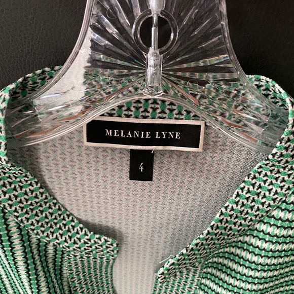 Geometric Print Long Sleeve Blouse - Picture 3 of 7